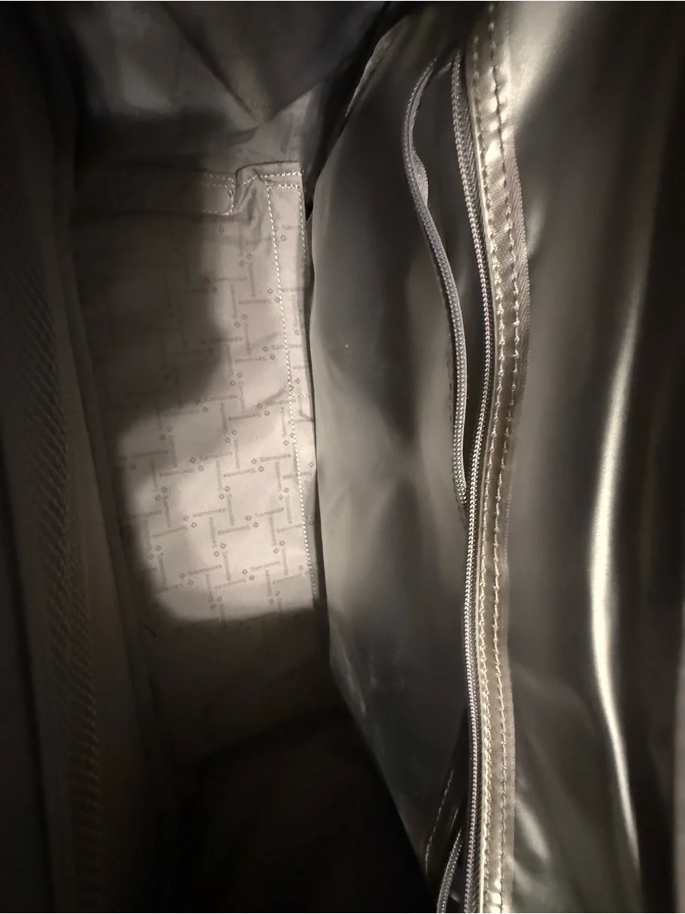 Samsonite Carry On Overnight Shoulder Bag Luggage Black Mobility Series 16